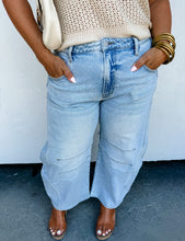 Load image into Gallery viewer, Barrel Jeans