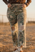 Load image into Gallery viewer, Camo Creek Jeans