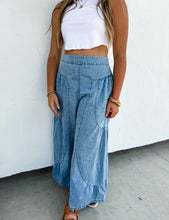 Load image into Gallery viewer, Libby Palazzo Jeans *Light & Dark Wash*