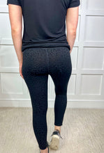 Load image into Gallery viewer, Textured Leopard Leggings