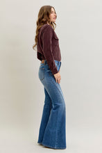 Load image into Gallery viewer, Jacqueline Flare Judy Blue Jeans
