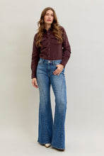 Load image into Gallery viewer, Jacqueline Flare Judy Blue Jeans
