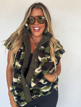 Load image into Gallery viewer, Linden Sherpa Vest - Camo *PreOrder ETA Ship 11/20*
