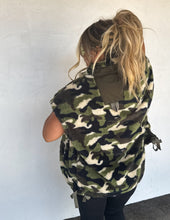 Load image into Gallery viewer, Linden Sherpa Vest - Camo *PreOrder ETA Ship 11/20*
