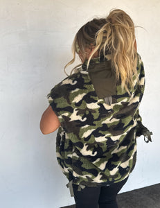Linden Sherpa Vest - Camo *PreOrder ETA Ship 11/20*