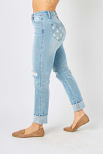 Load image into Gallery viewer, Miss Independent Judy Blue Star Pocket Jeans
