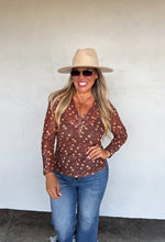 Load image into Gallery viewer, Annie V Neck Mesh Top *Preorder ETA Ship 11/25* m
